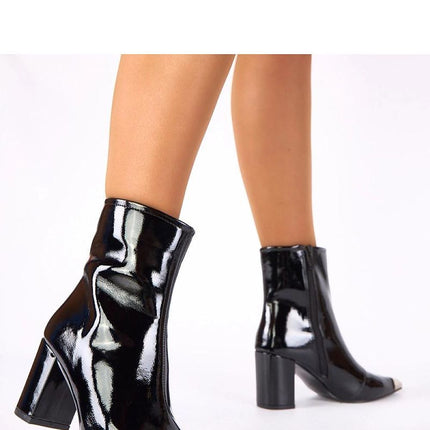Solea Professional Heel Boots - Comfortable Fit & Stylish Design