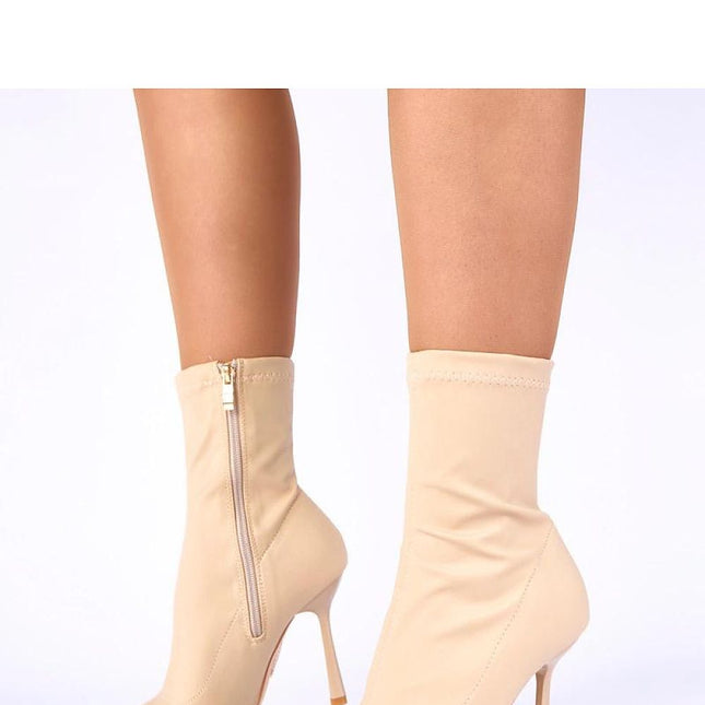 Solea Professional Heel Boots - Stylish Design & Comfortable Fit