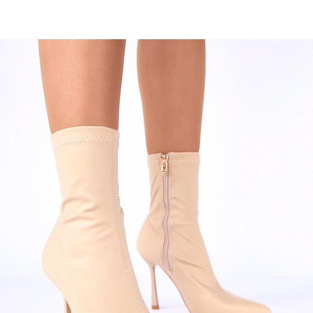 Solea Professional Heel Boots - Stylish Design & Comfortable Fit