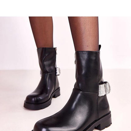 Solea Professional Leather Boots with Slip-Resistant Sole and Comfort