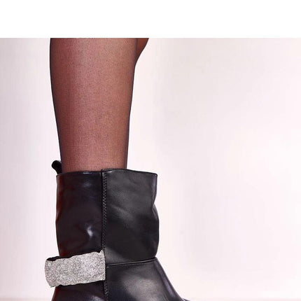 Solea Professional Leather Boots with Slip-Resistant Sole and Comfort