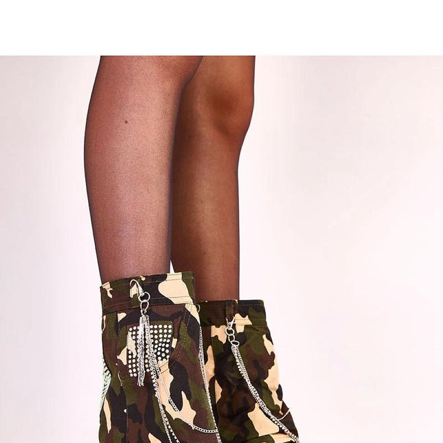 Solea Professional Heel Boots with Cushioned Insole & Elegant Design