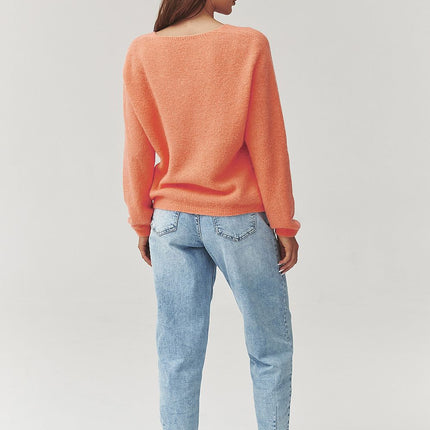 Makadamia Professional Cardigan - Soft Knit, Elegant Design