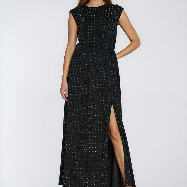 Elegant Evening Maxi Dress With Sleeveless Round Neck And Jet Bead Accents - Très Elite