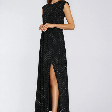 Elegant Evening Maxi Dress With Sleeveless Round Neck And Jet Bead Accents - Très Elite