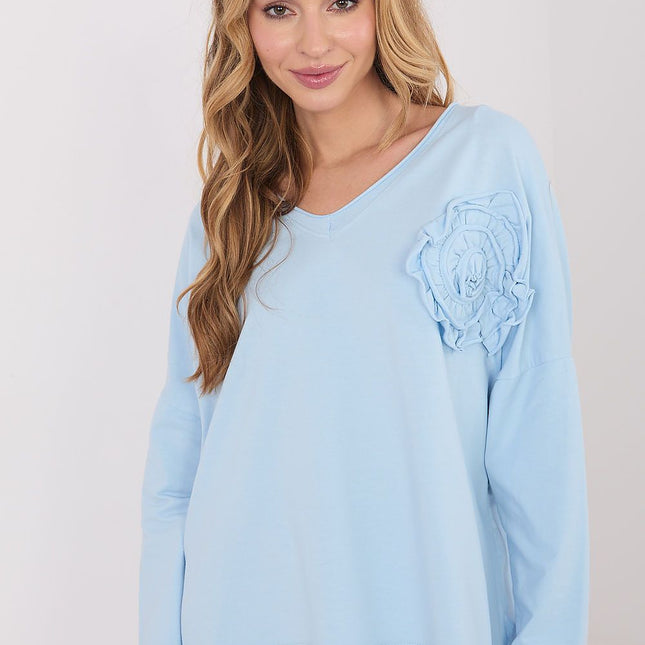 Casual Cotton Blouse With Elastane And Long Sleeve V Neck Applique Model 223320 - Très Elite