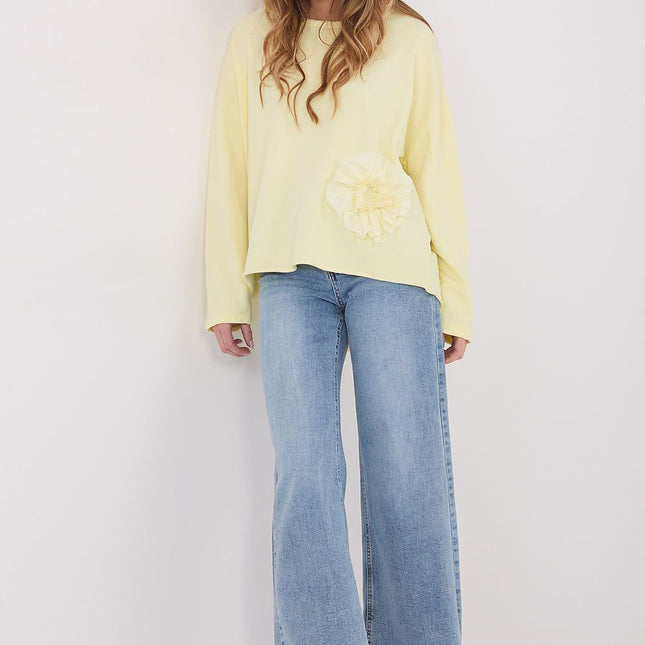 Factory Price Professional Blouse with Elegant Design & Comfortable Fi