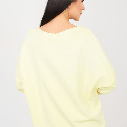 Casual Cotton Blouse With Elastane Round Neckline For All Day Comfort - Très Elite