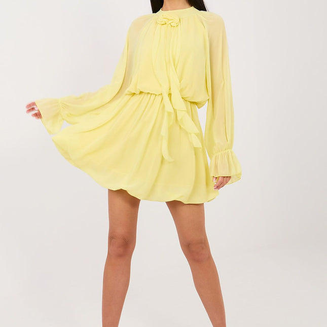 Rue Paris Elegant Cocktail Dress with Cap Sleeves and Flattering Fit