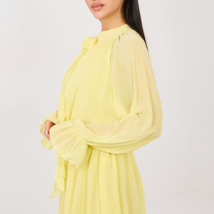 Rue Paris Elegant Cocktail Dress with Cap Sleeves and Flattering Fit