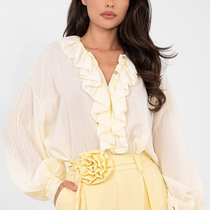Boho Cotton Blouse With Delicate Ruffle And Round Neckline - Très Elite