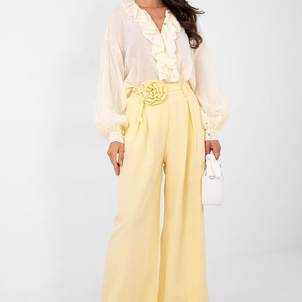 Boho Cotton Blouse With Delicate Ruffle And Round Neckline - Très Elite
