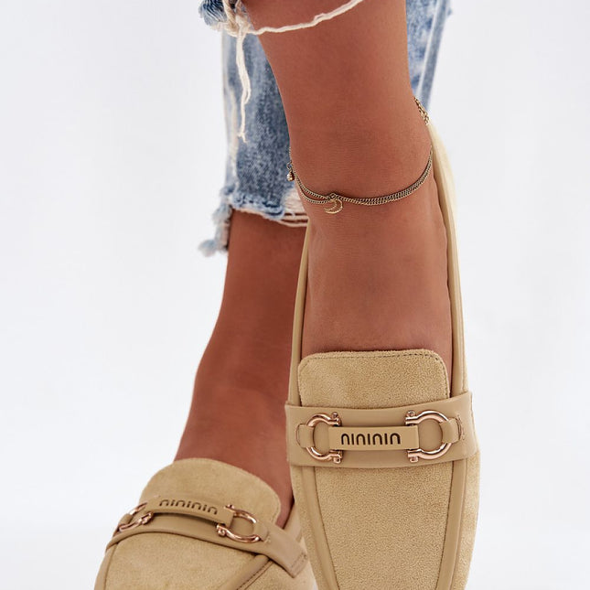Womens Loafers With Flat Heel Rounded Toe And Decorative Front Detail - Très Elite