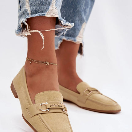 Womens Loafers With Flat Heel Rounded Toe And Decorative Front Detail - Très Elite
