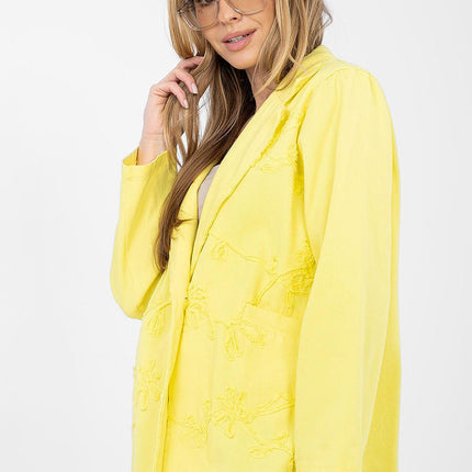 Casual Denim Jacket With Embroidered Flowers For Women - Très Elite