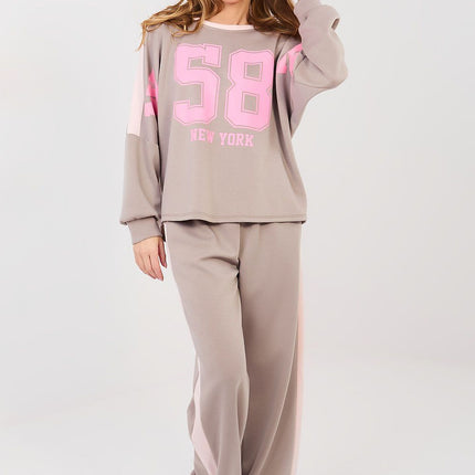 Women's Tracksuit Set With Sweatshirt And Pants Decorative Inscriptions - Très Elite
