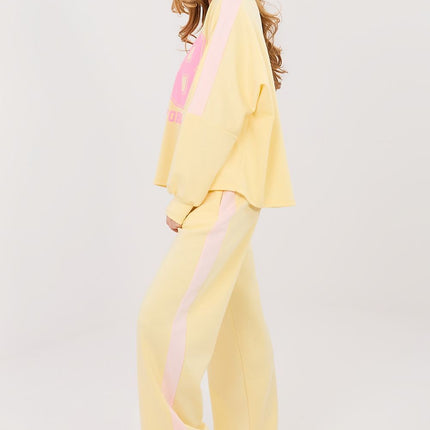 Women's Tracksuit Set With Sweatshirt And Pants Decorative Inscriptions - Très Elite