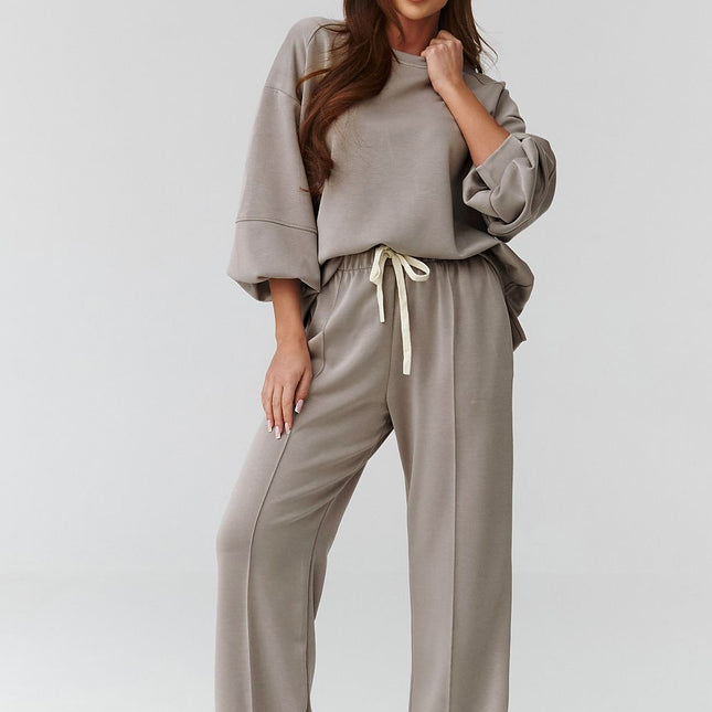 Women's Oversize Set With Loose Blouse And Straight Leg Pants - Très Elite