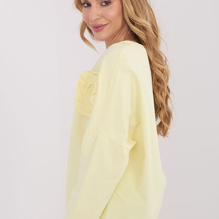 Casual Cotton Blouse With Elastane And Long Sleeve V Neck Applique Model 223320 - Très Elite