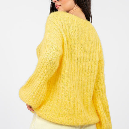 Elegant Womens Sweater Model 224367 For Everyday And Workwear Round Neckline - Très Elite