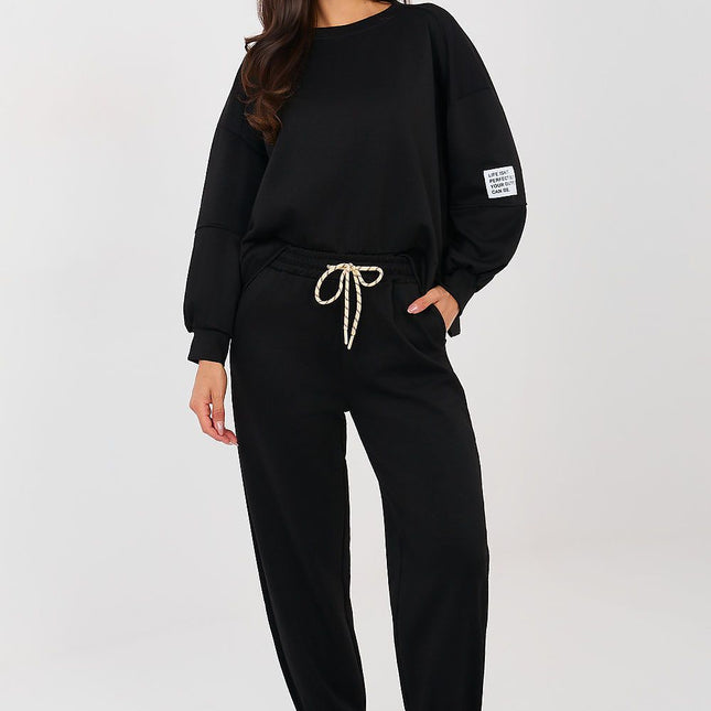 Cozy Casual Sweat Suit Set With Long Sleeve Top For Everyday Wear - Très Elite