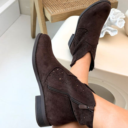 Step in Style Professional Leather Boots with Cushioned Insole