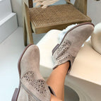 beige