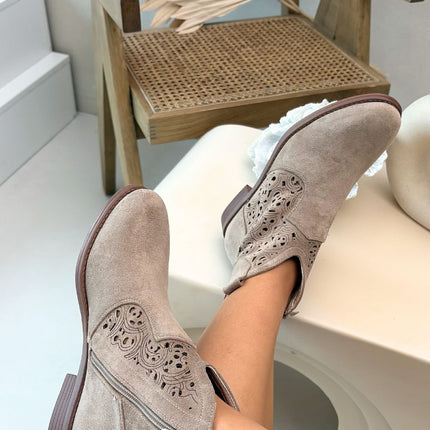 Step in Style Professional Leather Boots with Cushioned Insole