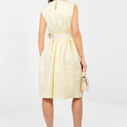Rue Paris Elegant Cocktail Dress with Sleeveless Design & Flowy Skirt