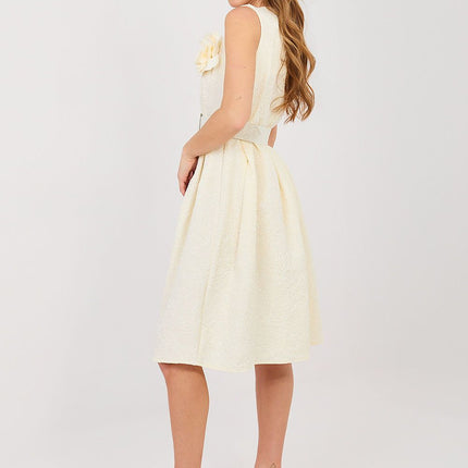 Rue Paris Elegant Cocktail Dress with Sleeveless Design & Flowy Skirt