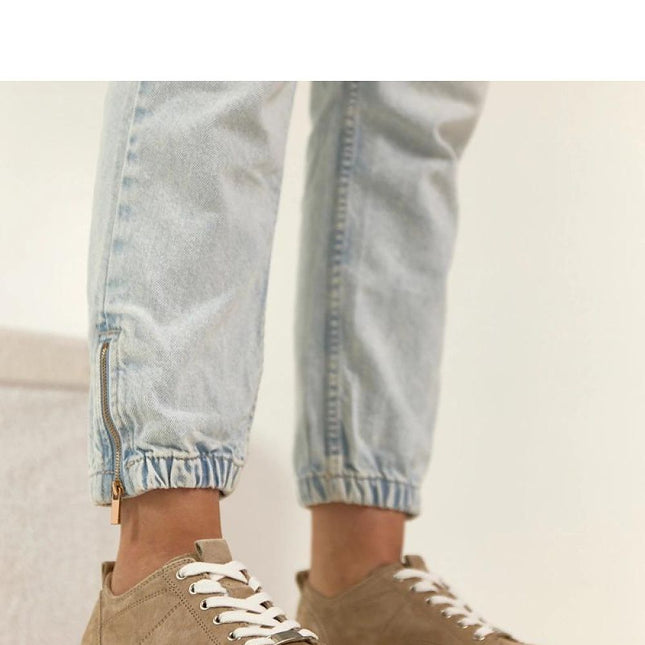 Solea Professional Platform Sneakers with Cushioned Insole and Slip-Re