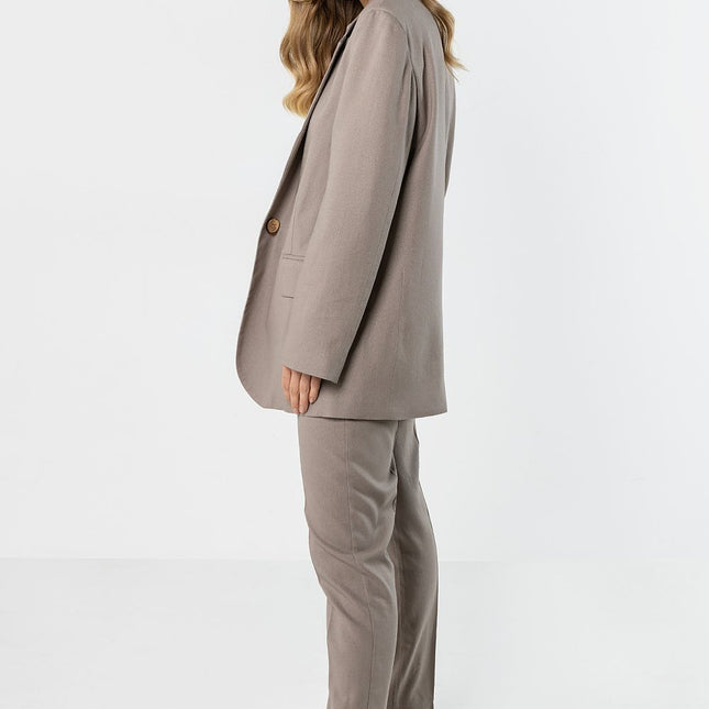 Awama Professional Jacket - Water-Resistant & Lightweight Design