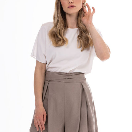 Awama Professional Fit Shorts with Stretch Fabric and Side Pockets