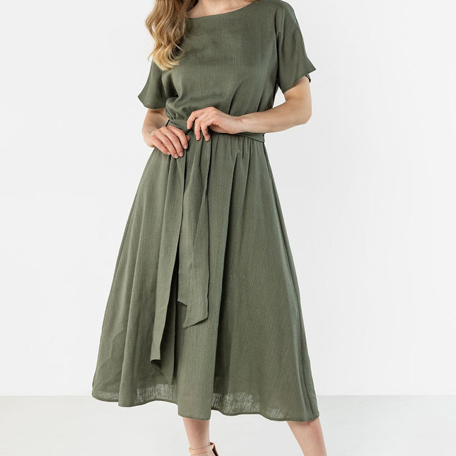 Awama Professional Daydress with Elegant Design and Comfortable Fit
