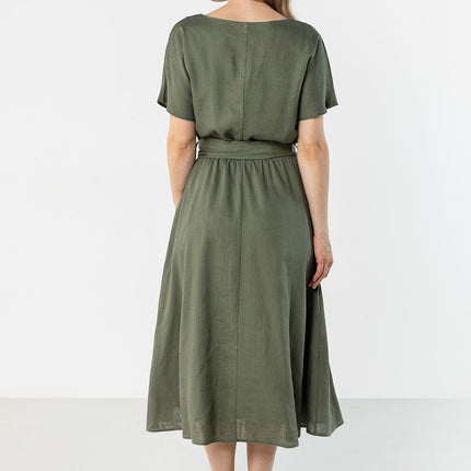 Awama Professional Daydress with Elegant Design and Comfortable Fit