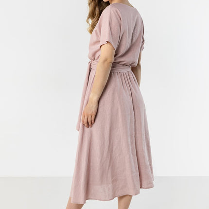 Awama Professional Daydress with Elegant Design and Comfortable Fit