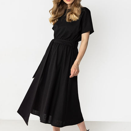Awama Professional Daydress with Elegant Design and Comfortable Fit