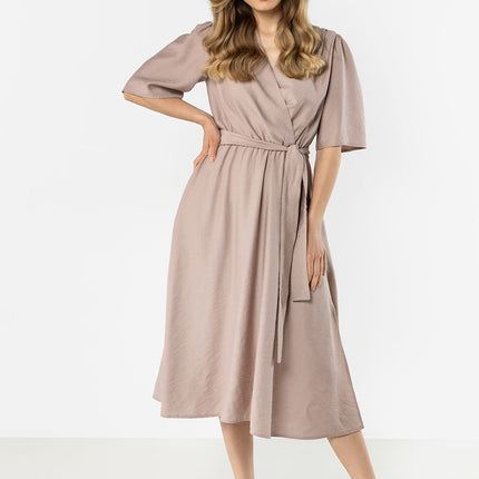 Awama Professional Daydress with Elegant Design and Comfortable Fit
