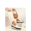 white 2 / EU 37 | US 6.5