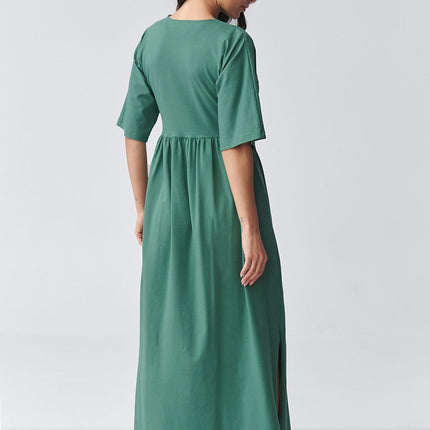 Makadamia Professional Daydress with Elegant Design and Comfortable Fi