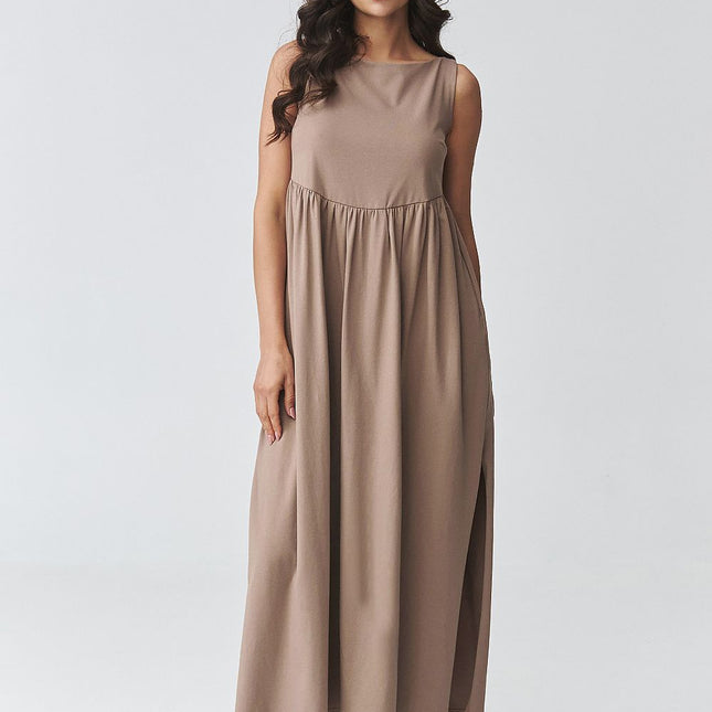 Makadamia Professional Daydress with Elegant Design and Comfortable Fi