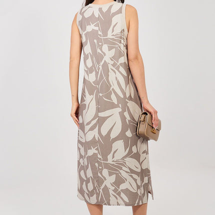 Sublevel Professional Daydress with Elegant Fit and Versatile Design