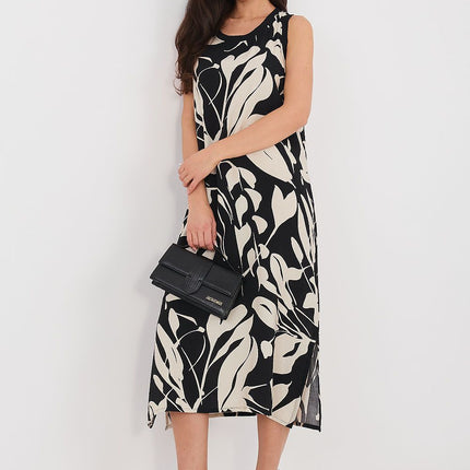 Sublevel Professional Daydress with Elegant Fit and Versatile Design