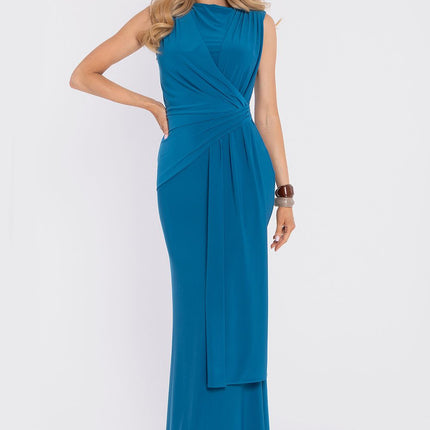 Moe Elegant Long Dress with Sleeveless Design and Flattering Fit