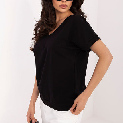 Rue Paris Professional Blouse with Elegant Design and Comfortable Fit