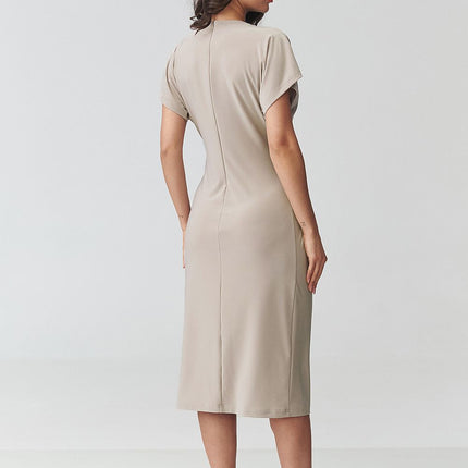 Makadamia Professional Daydress with Elegant Design and Comfortable Fi