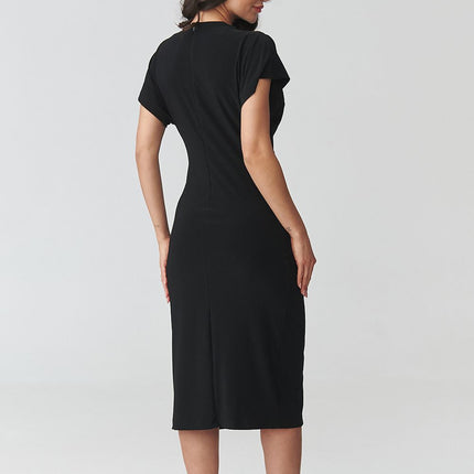 Makadamia Professional Daydress with Elegant Design and Comfortable Fi