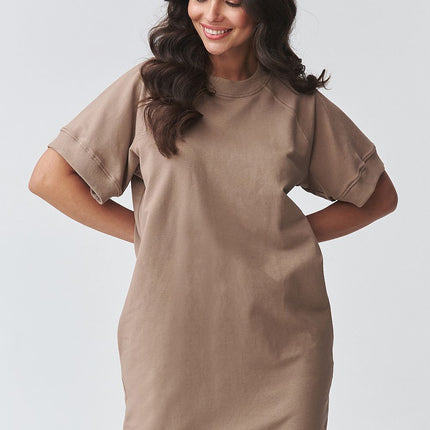 Makadamia Professional Daydress with Pockets and Elegant Design