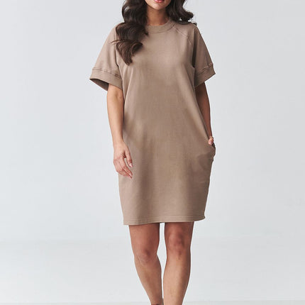 Makadamia Professional Daydress with Pockets and Elegant Design
