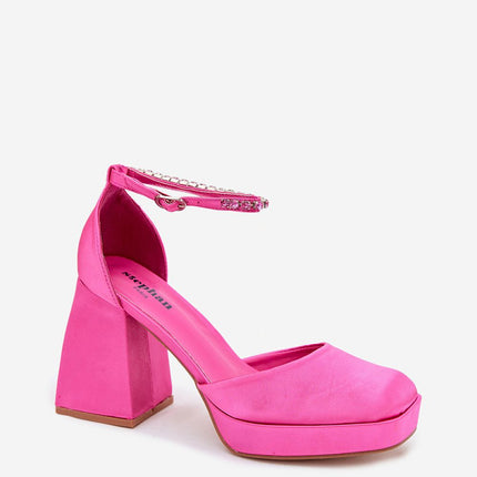 Step in Style Women's Heel Sandals - Comfortable Fit & Elegant Design